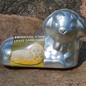 Vintage '76 Wilton Lamb Cake Pan - sealed
